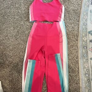 Beach Riot Pink and Blue Leggings Dynamic Color-Block Design